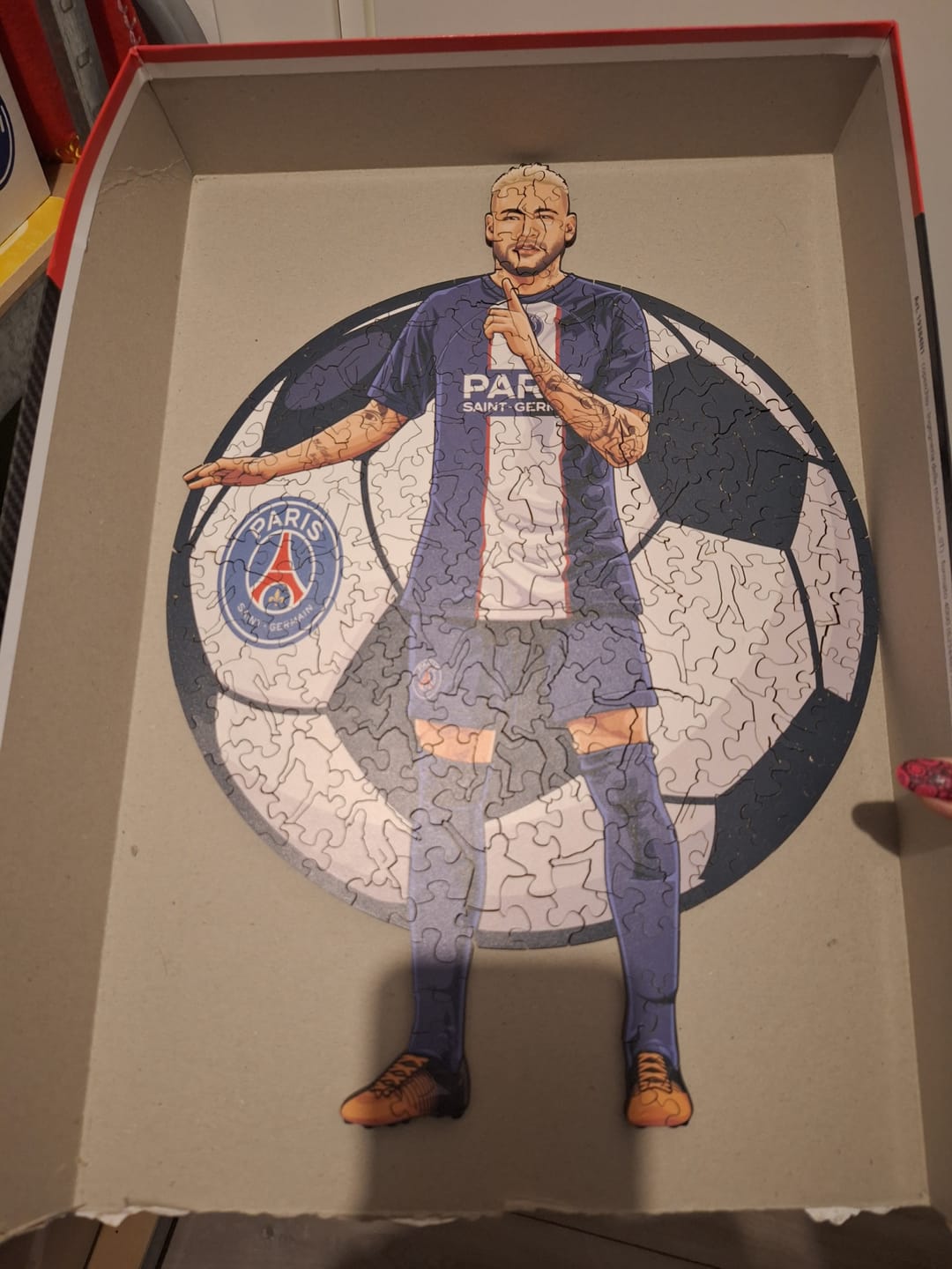 Customer photo review of Neymar Jr. - Puzzle di Legno