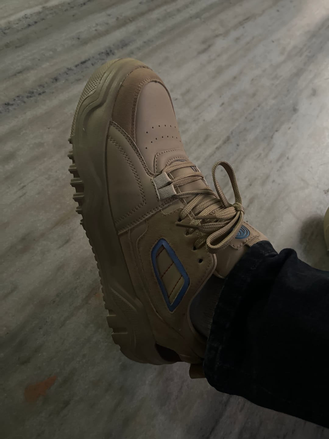 Customer photo review of Bacca Bucci EVOLVE - The Ultimate Low-Top Sneakers for Men