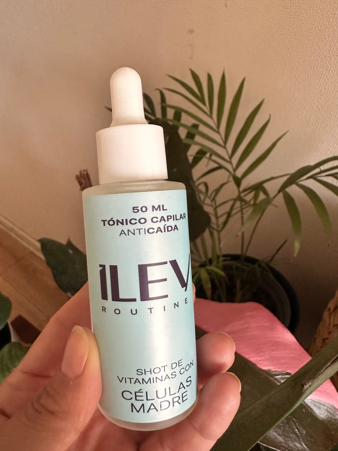 Customer photo review of Tónico ANTIcaída Crecimiento + Densidad 50 ml