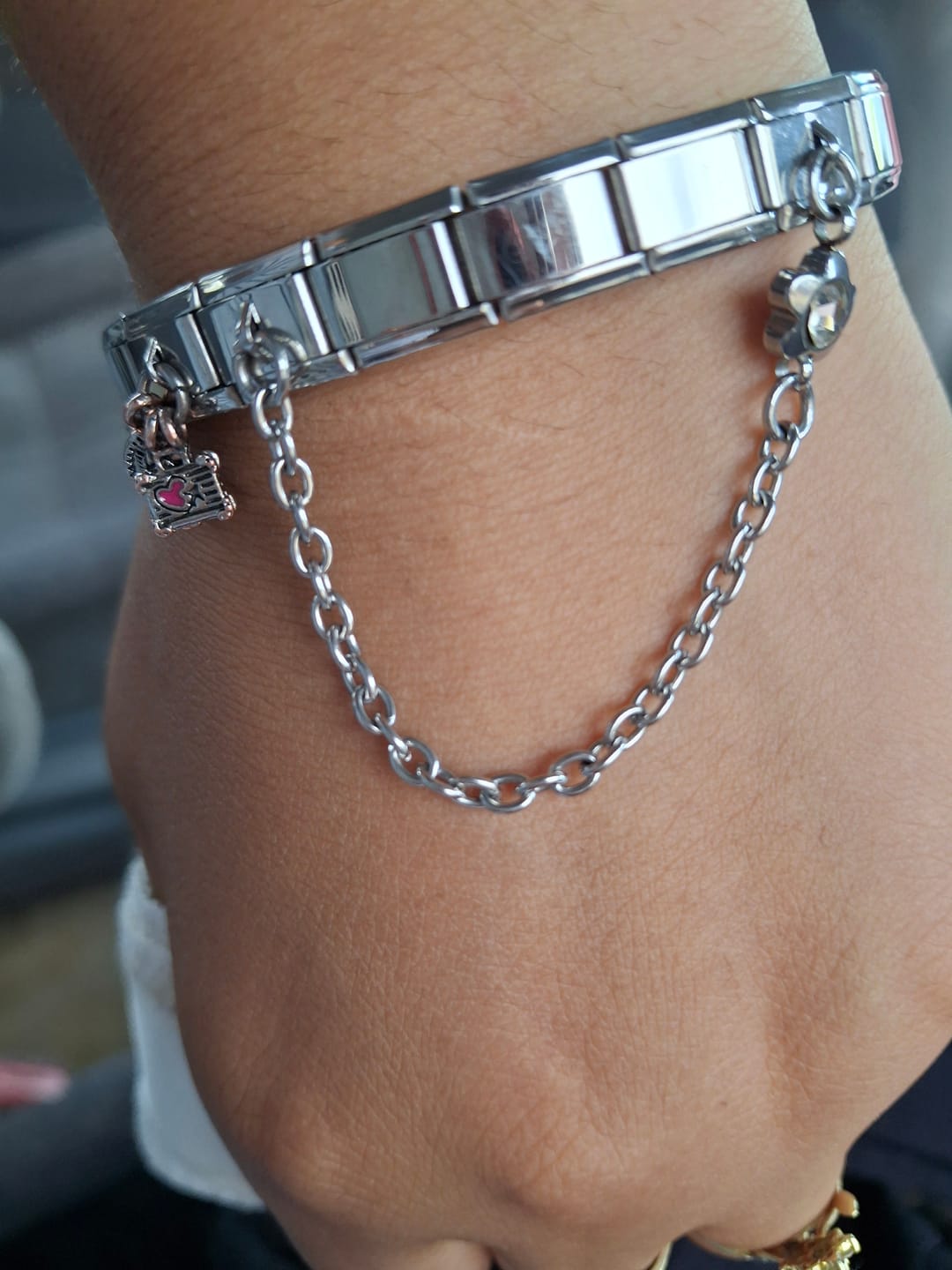 Customer photo review of Charm Colgante