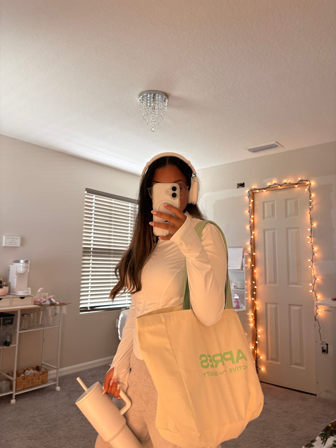 Customer photo review of Après Tote Bag
