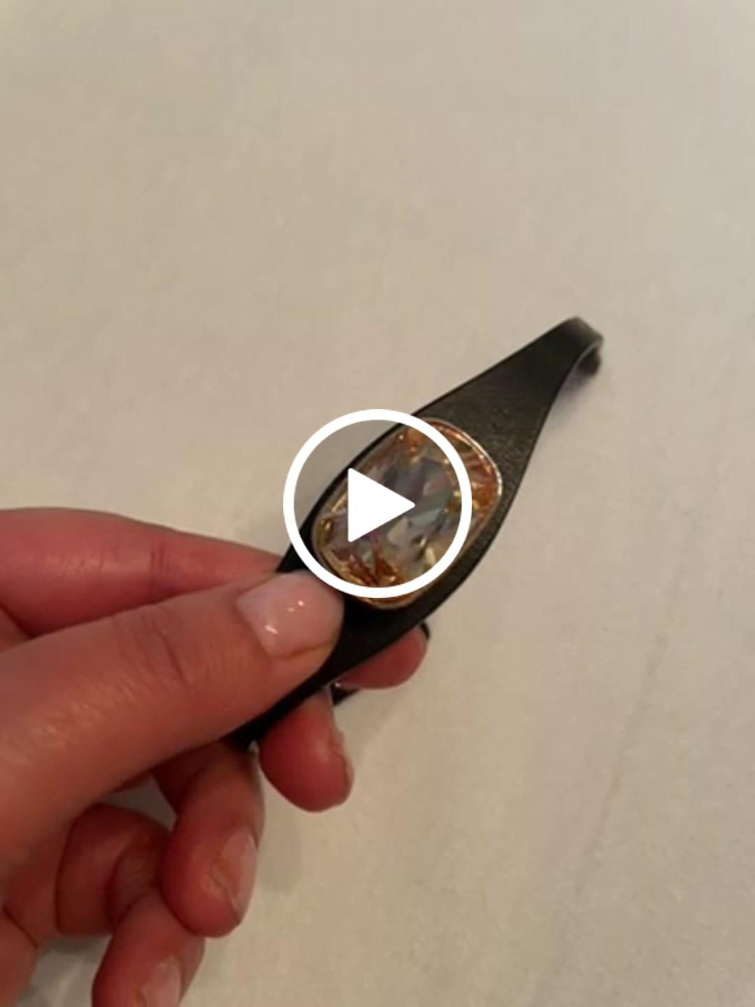 Customer video review of Bracciale pelle Luce Bon Bon Golden Shadow Tulsi