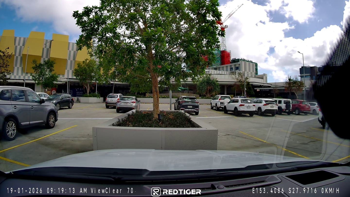 Customer photo review of Redtiger ViewClear 70 4K Dual HDR 5.8Ghz WiFi-6 Hyper Night Clarity Dual Dash Cam