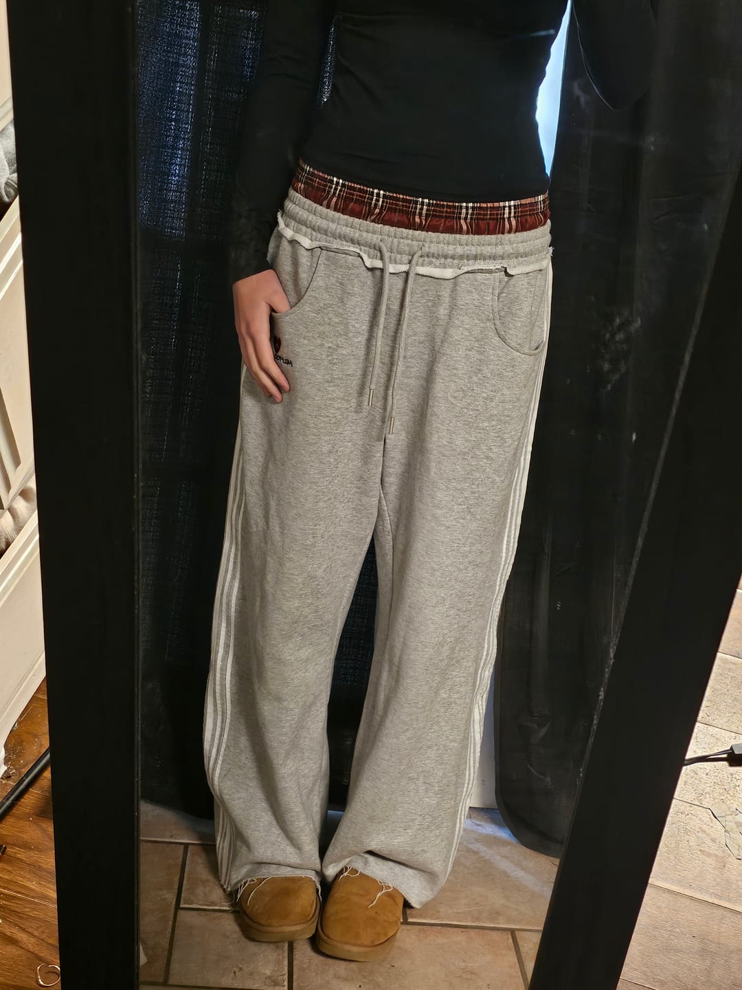 Customer photo review of Aelfric Eden Double Waist Baggy Sweatpants
