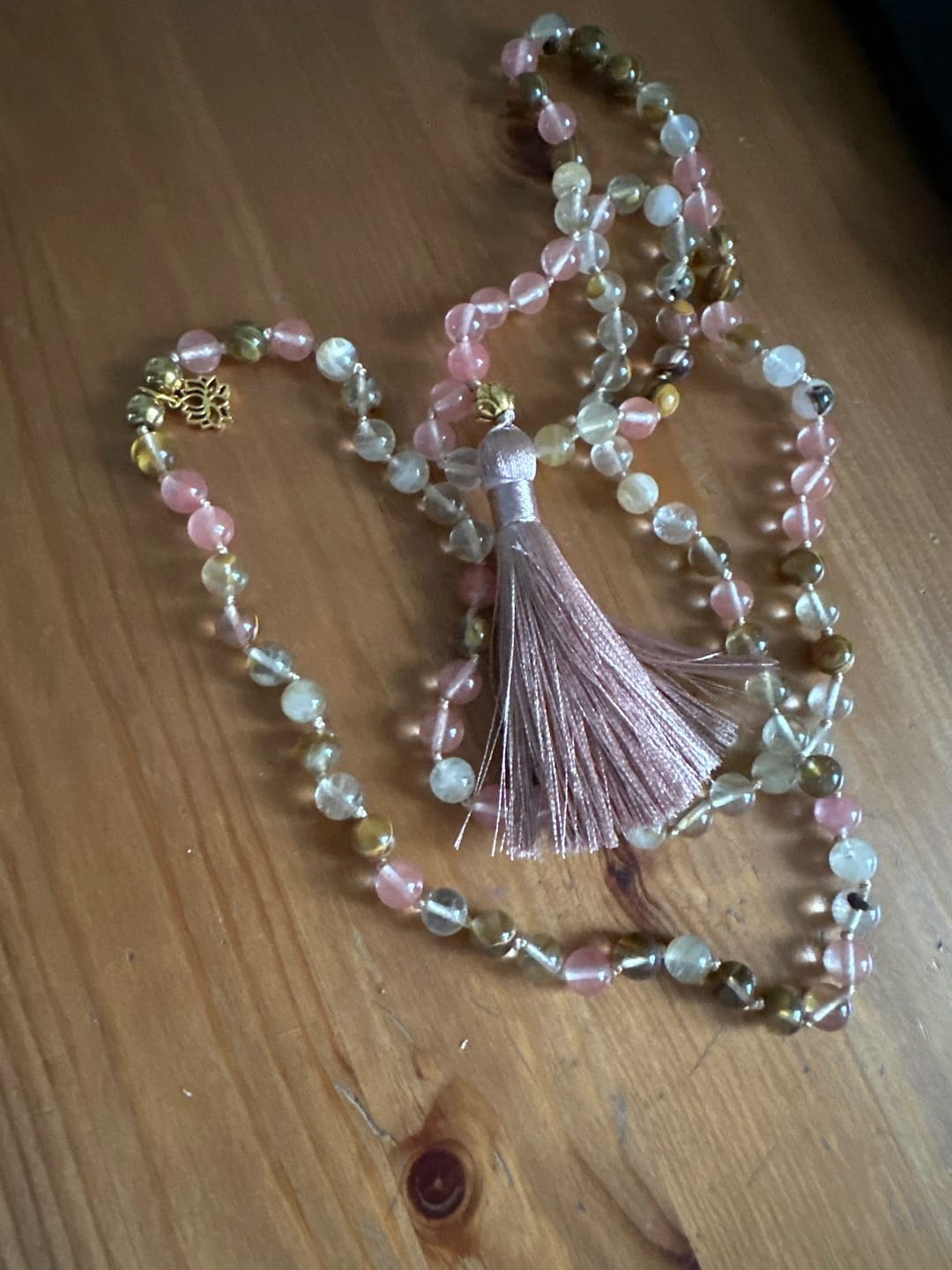 Customer photo review of Edelstein Mala Halskette Turmalin - Schutz & Erdung