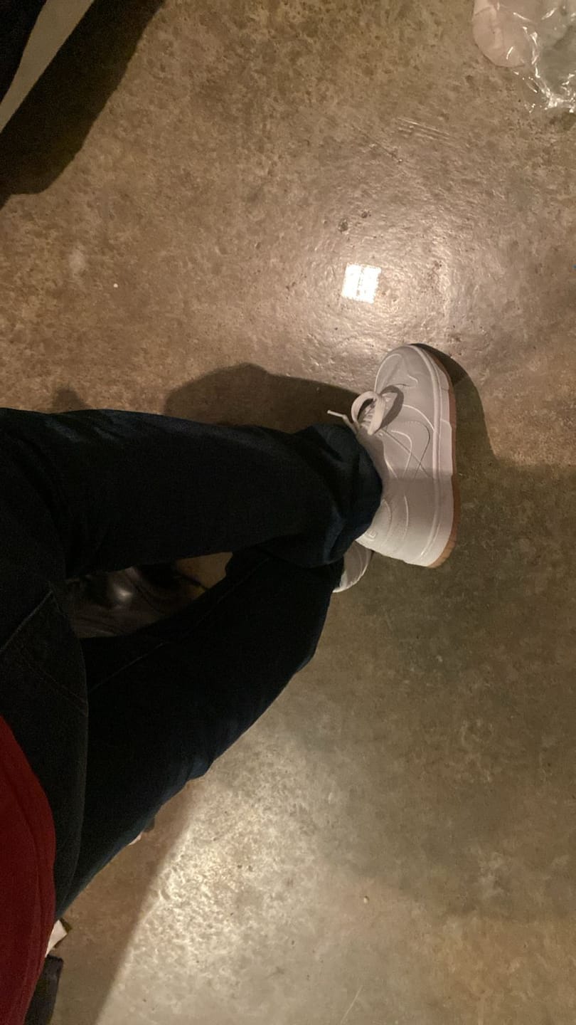 Customer photo review of Tenis Dunk Blanco Ambar