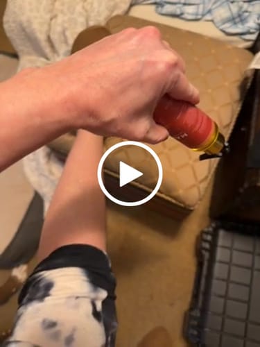Customer video review of Besque™ Magic Body Oil - 100ml