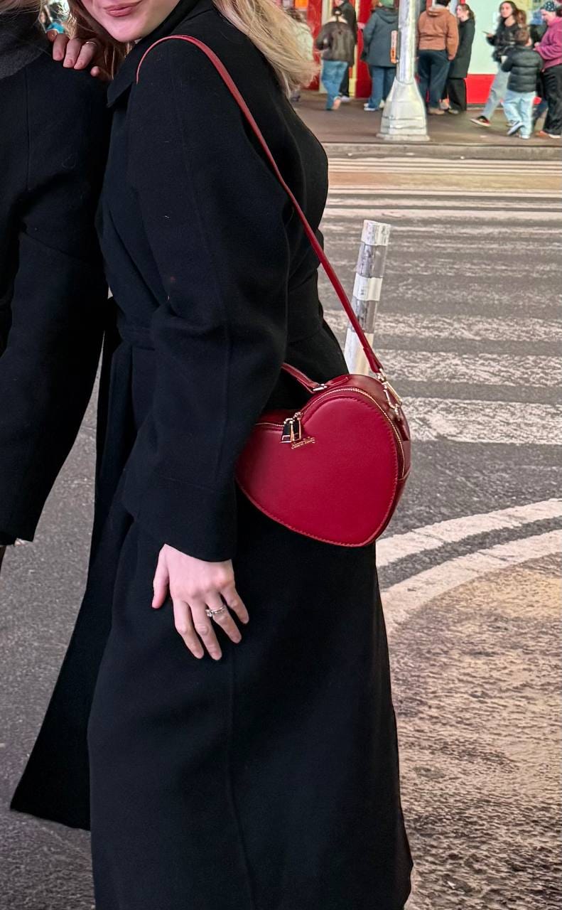 Customer photo review of Anna Heart Bag
