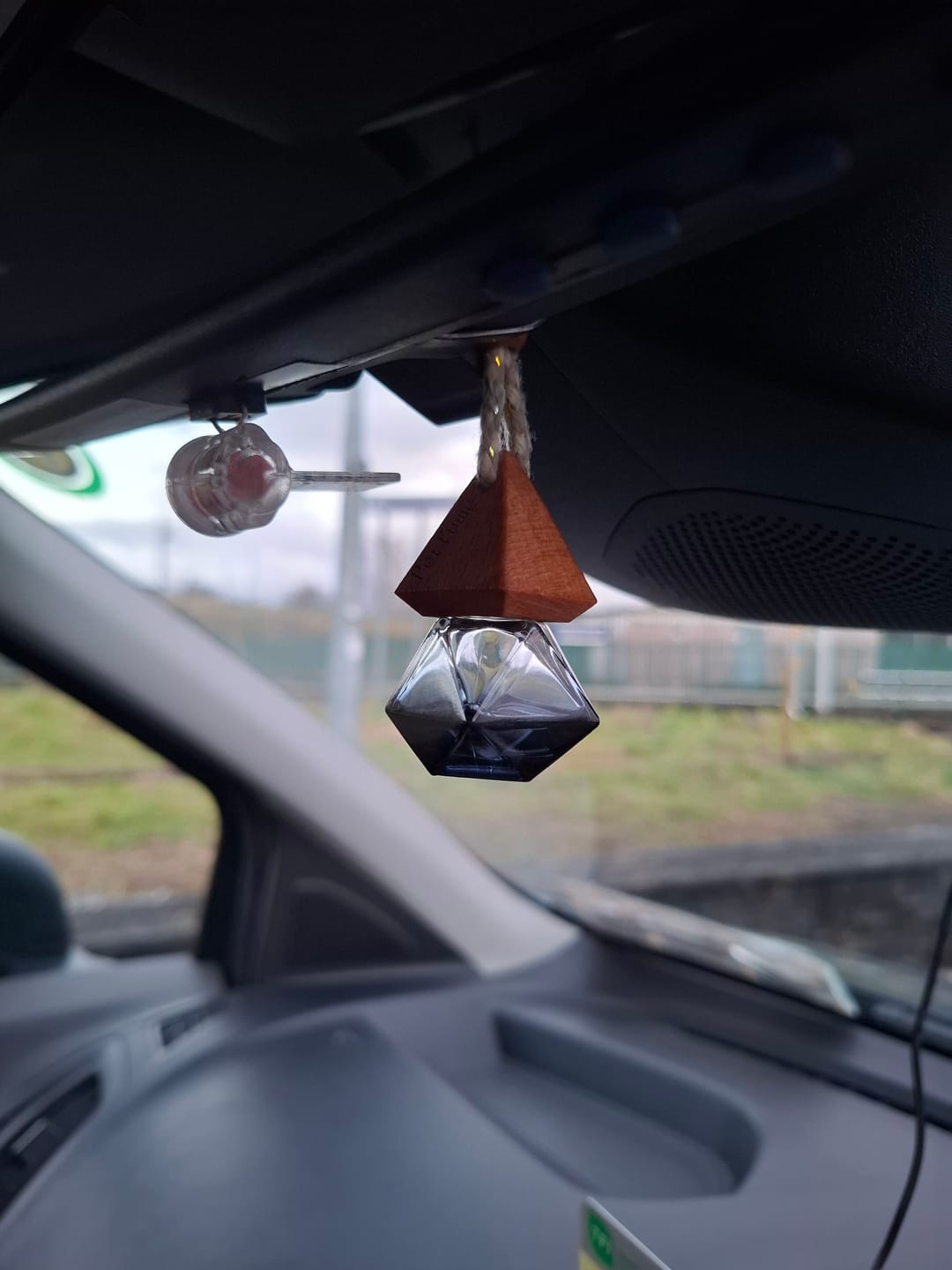 Customer photo review of Car Fragrance x4 Set