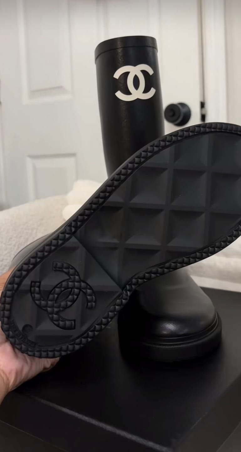 Customer photo review of Camilla Boots (waterproof)