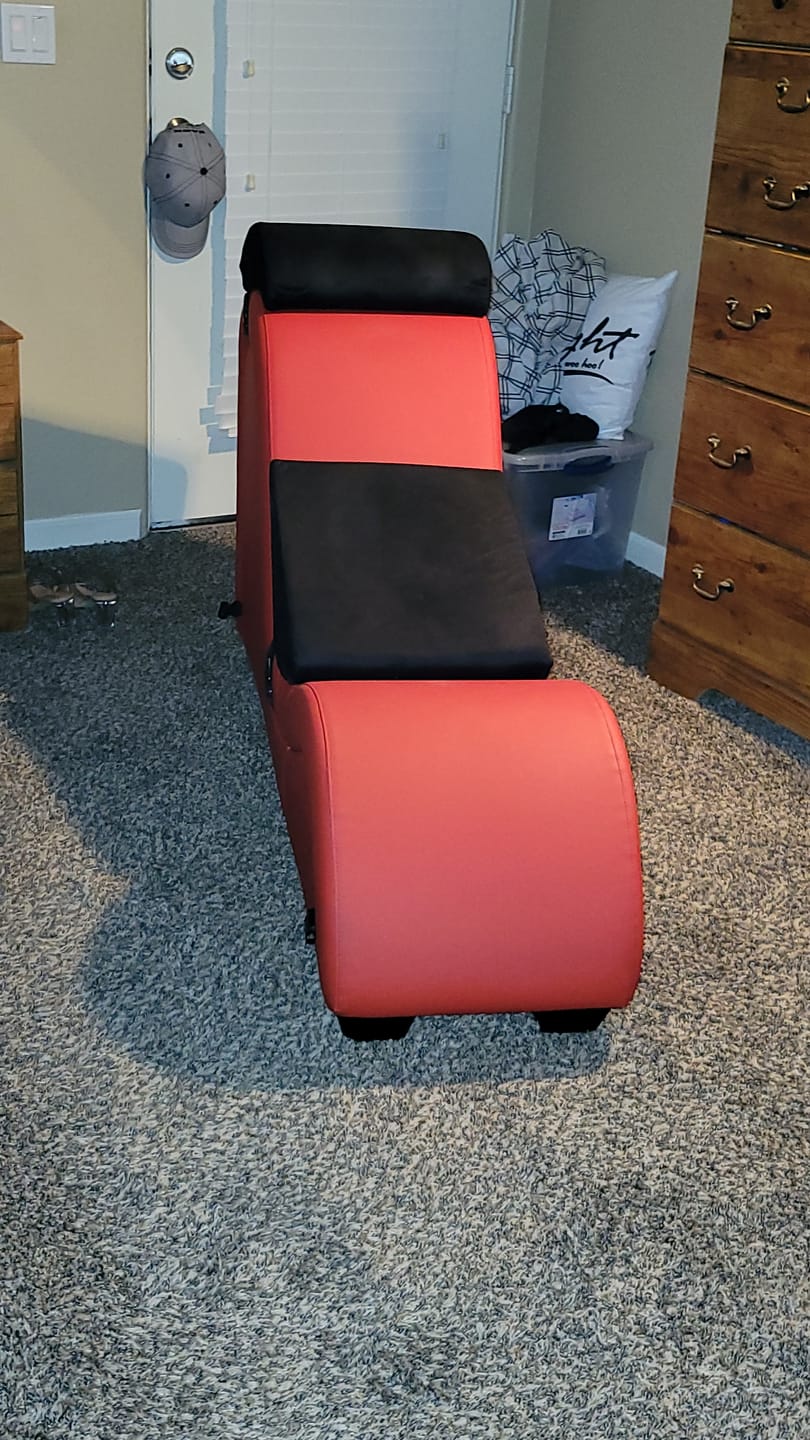 Customer photo review of Red Detachable Kinky Sex Chaise with Love Pillows