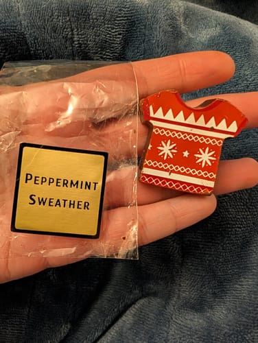 Customer photo review of 2025 Holiday Chocolate Wreath Advent Calendar