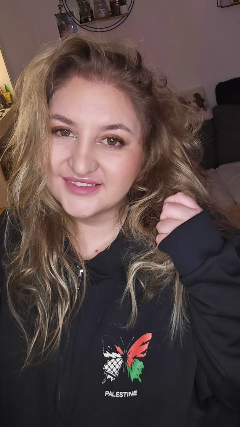 Customer photo review of PLSTN BUTTERFLY Oversized Zipper
