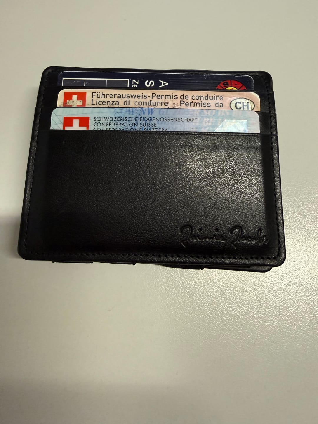 Customer photo review of Flap Boy Slim - Magic Wallet without Coin Pocket