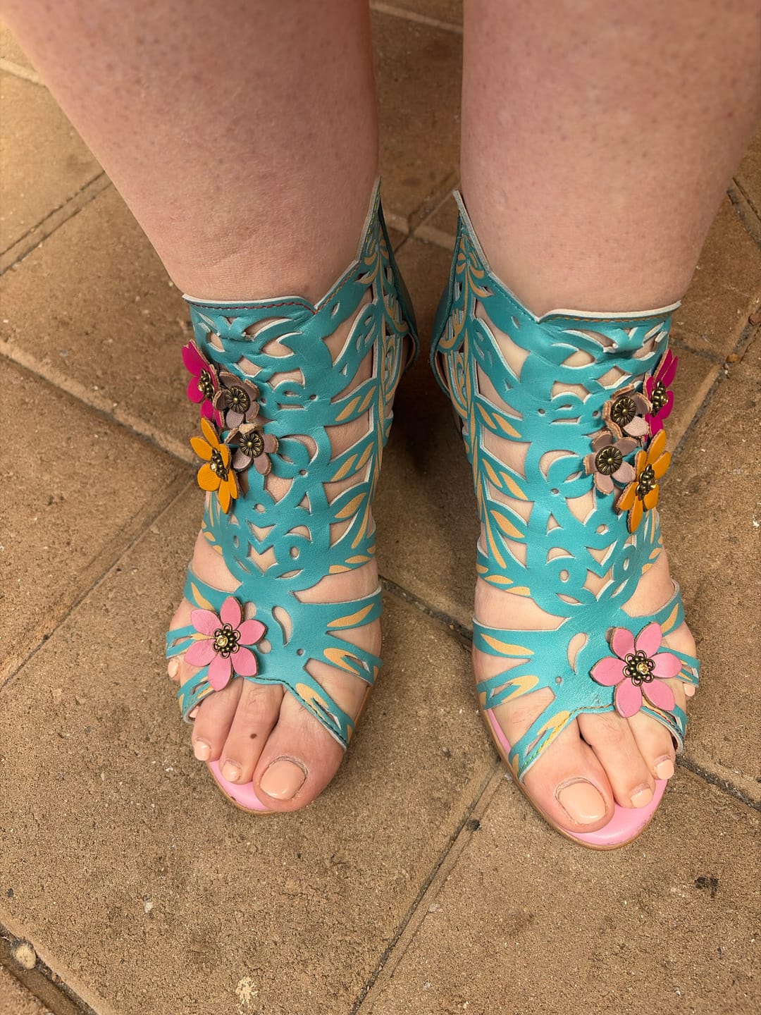 Customer photo review of Blooming Vine Romantic Cutout Sandals