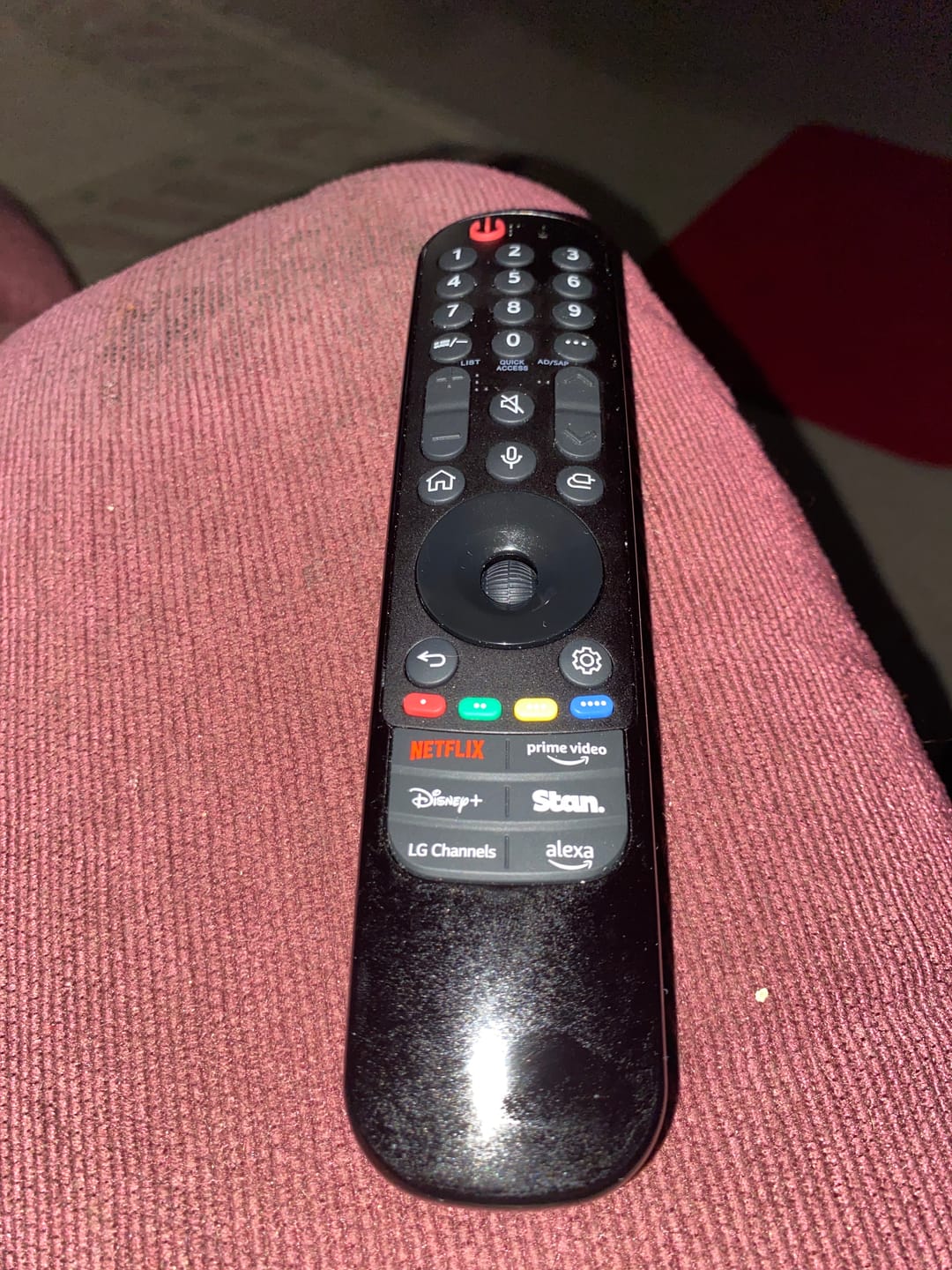 Customer photo review of LG MR24GA AKB76045008 AKB76043108 Magic Mouse Voice Control Smart TV 4K OLED NanoCell Remote Replacement