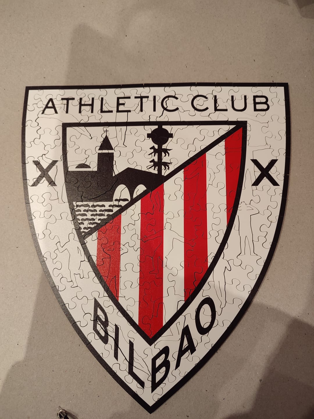 Customer photo review of Athletic Club® Logo - Puzzle de Madera