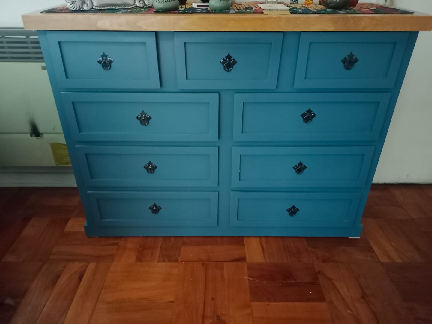 Customer photo review of Cómoda de Madera 9 cajones 120x40x90