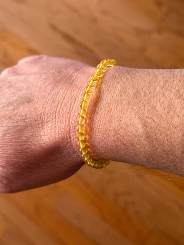 Customer photo review of Pulsera de Ámbar (4 mm)
