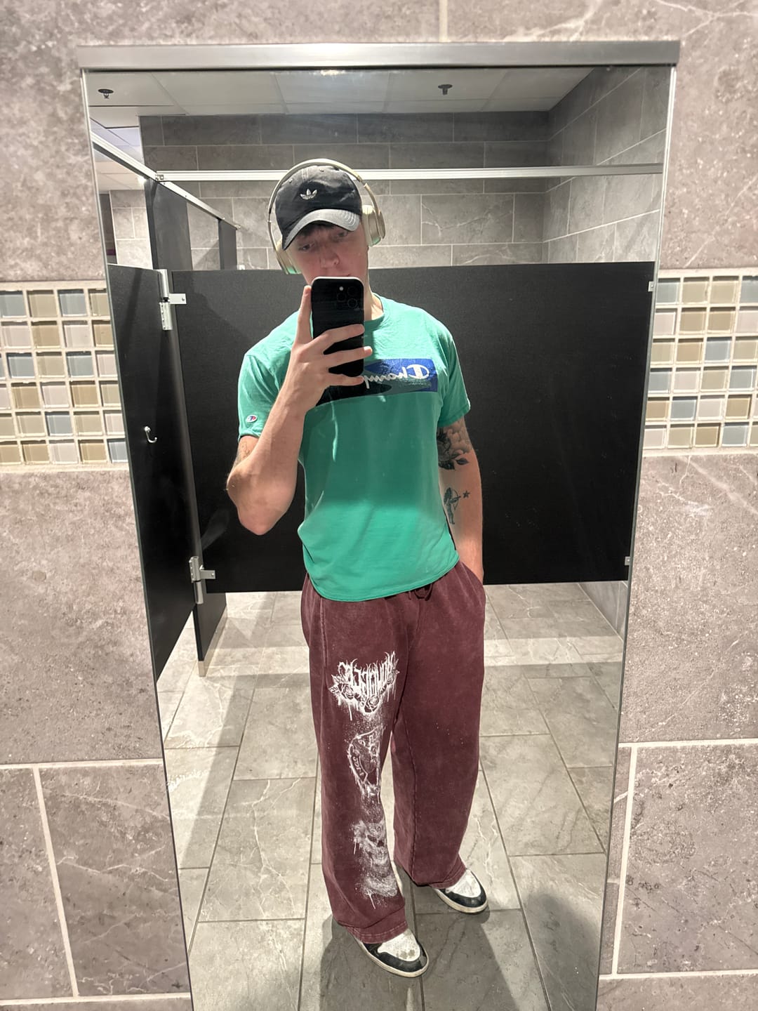 Customer photo review of 2116 - Dynasty Sweats