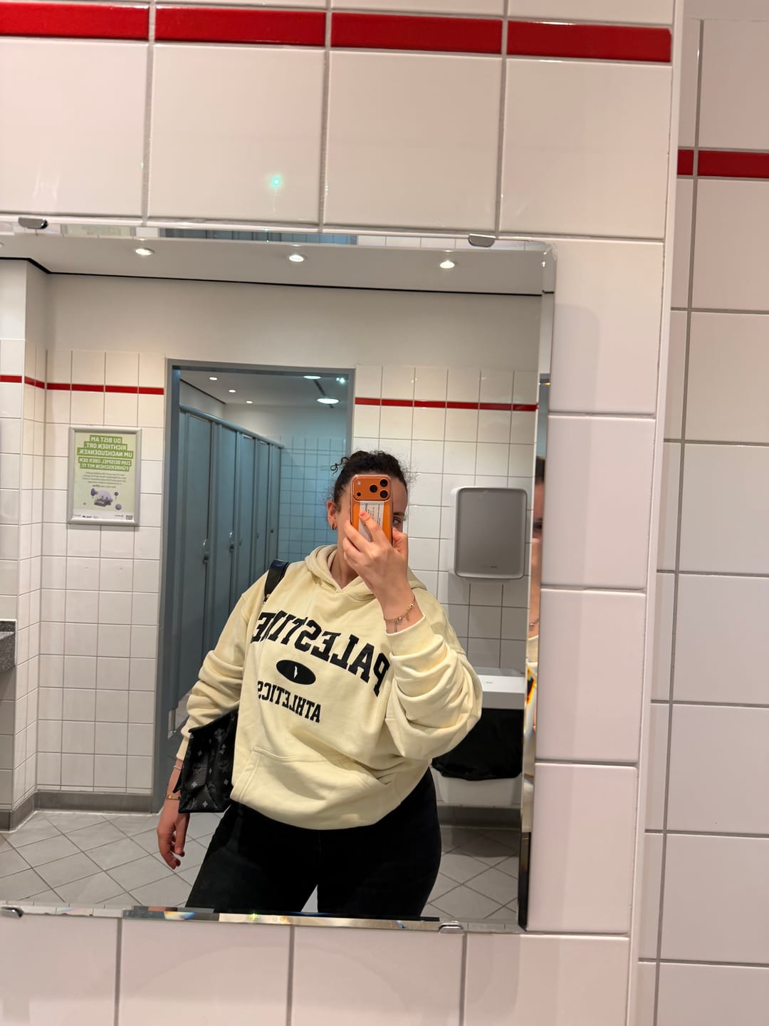 Customer photo review of ATHLETICS Oversized Hoodie
