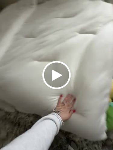 Customer video review of MarshMellow Comforter