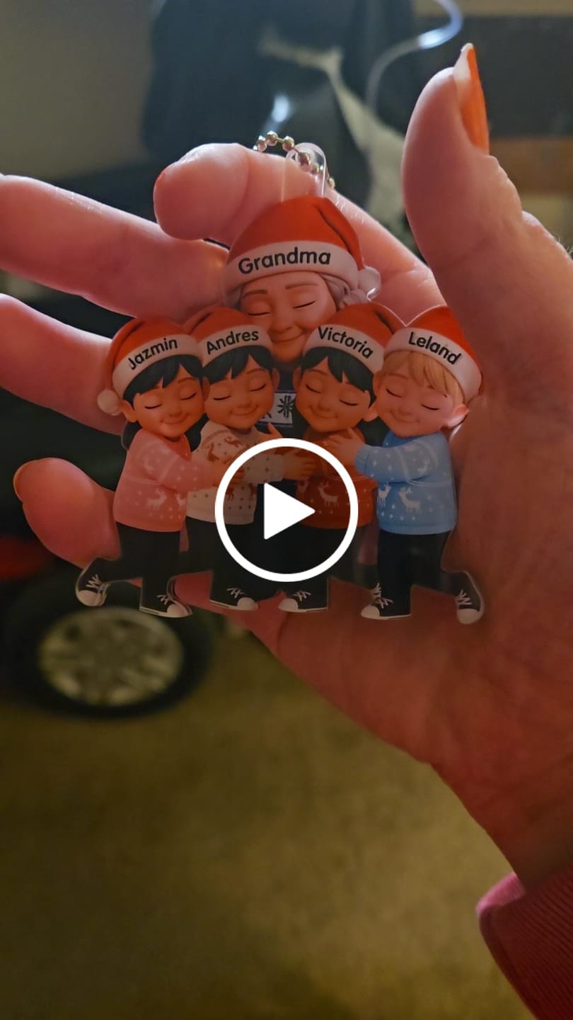 Customer video review of Grandma Hugging Grandkids - Personalized Acrylic Ornament - Heartwarming Christmas Gift for Grandma, Grandkids