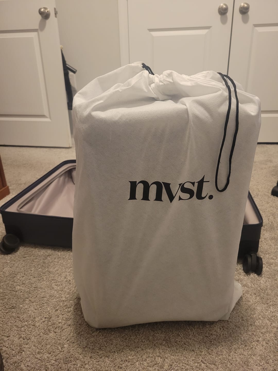 Customer photo review of Essential Collection Suitcase Navy Blue