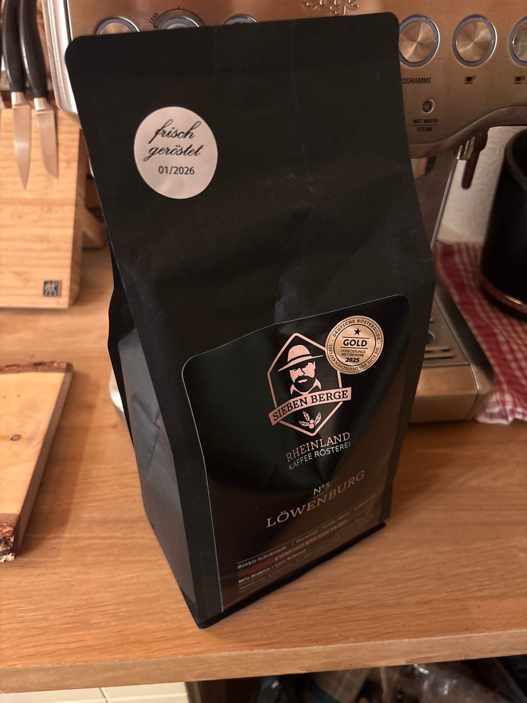 Customer photo review of N°5 Löwenburg – Kraftvolle Intensität mit samtiger Crema – Espresso Bar Mischung