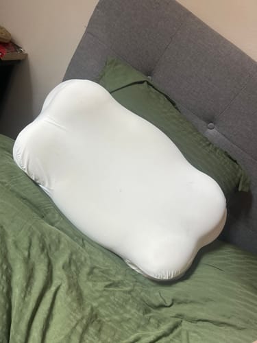 Customer photo review of Mellow CloudAlign™ Pillow