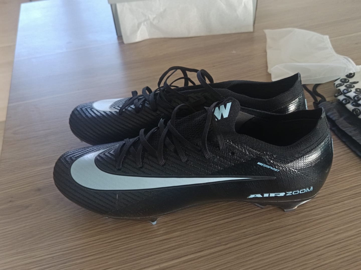 Customer photo review of Air Zoom Mercurial Vapor 16 Elite FG Shadow - Noir/Bleu