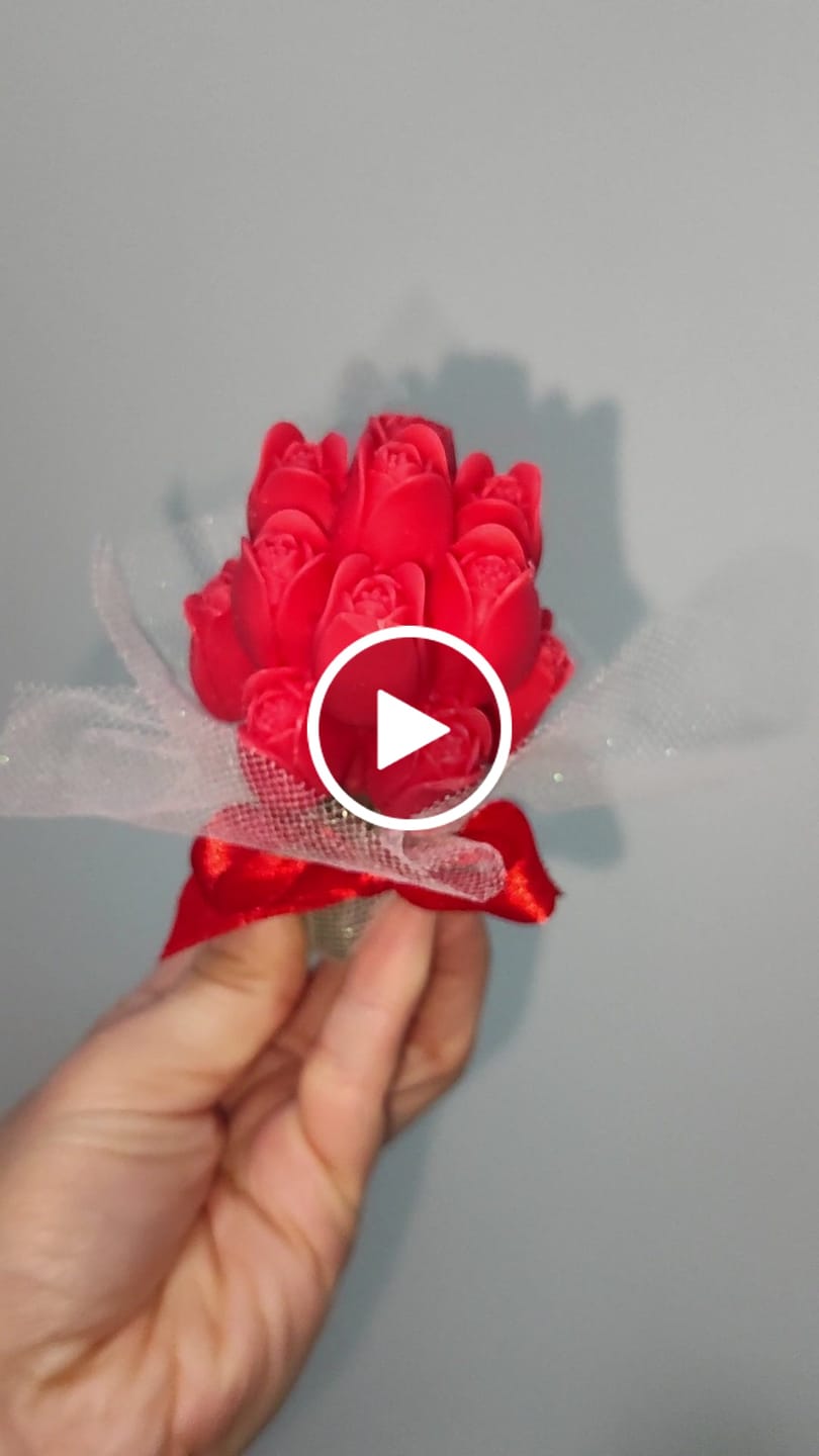 Customer video review of Fragancia ALMOND MACARRON