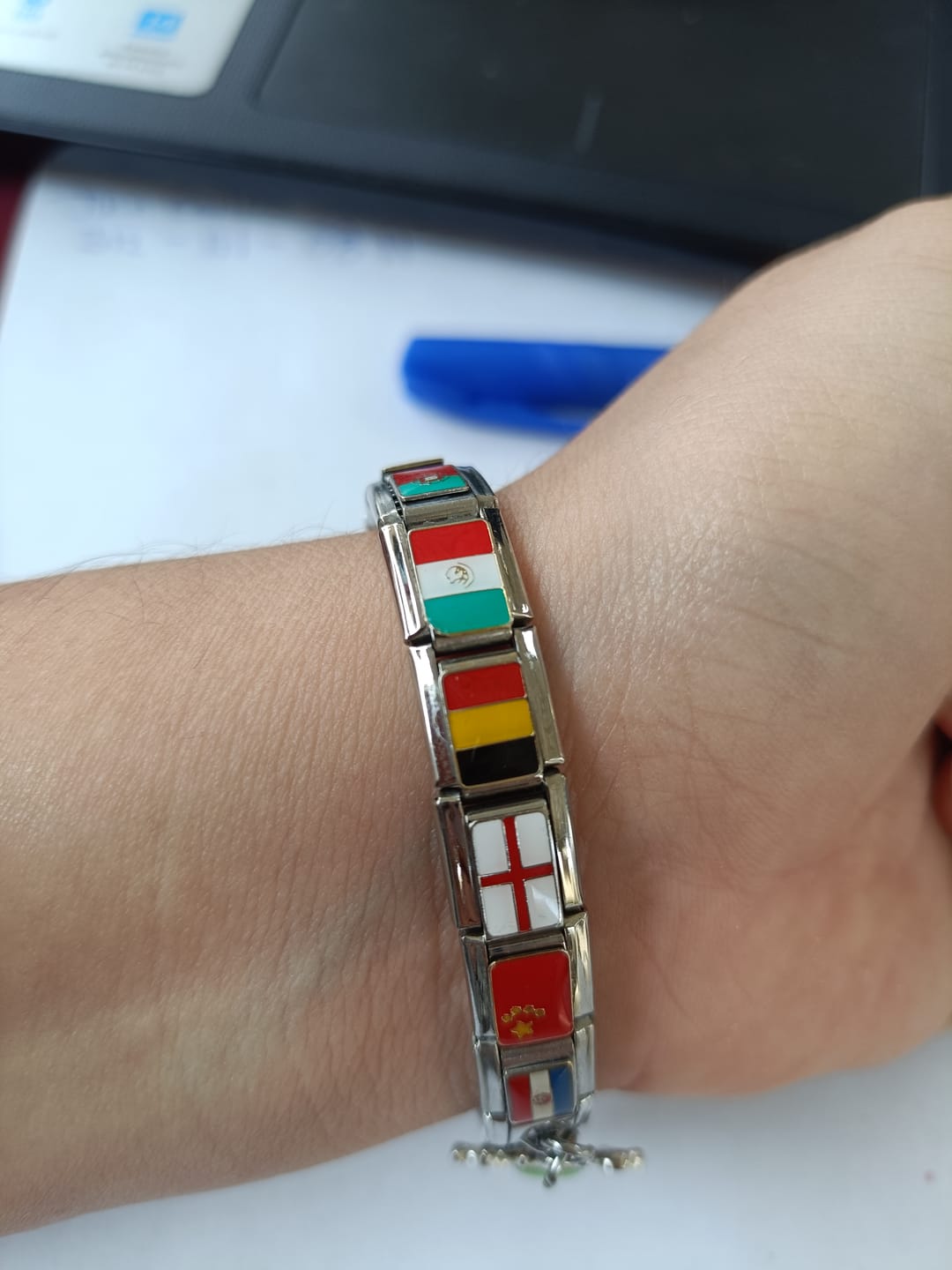 Customer photo review of Charm Bandera de Inglaterra