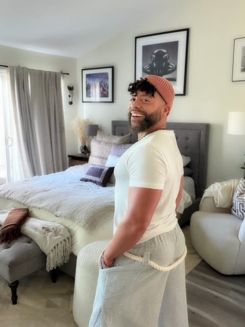 Customer photo review of Aelfric Eden Super Baggy Barrel Sweatpants
