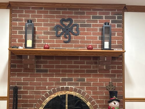 Customer photo review of Irish Shamrock Leaf Metal Wall Art