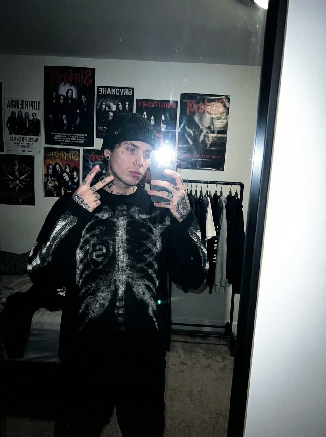 Customer photo review of Skeleton Graphic Waffle Sweatshirt - 2495