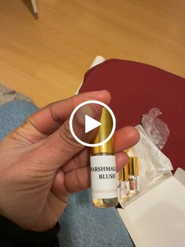 Customer video review of DECANT MARSHMALLOW BLUSH - 5ML