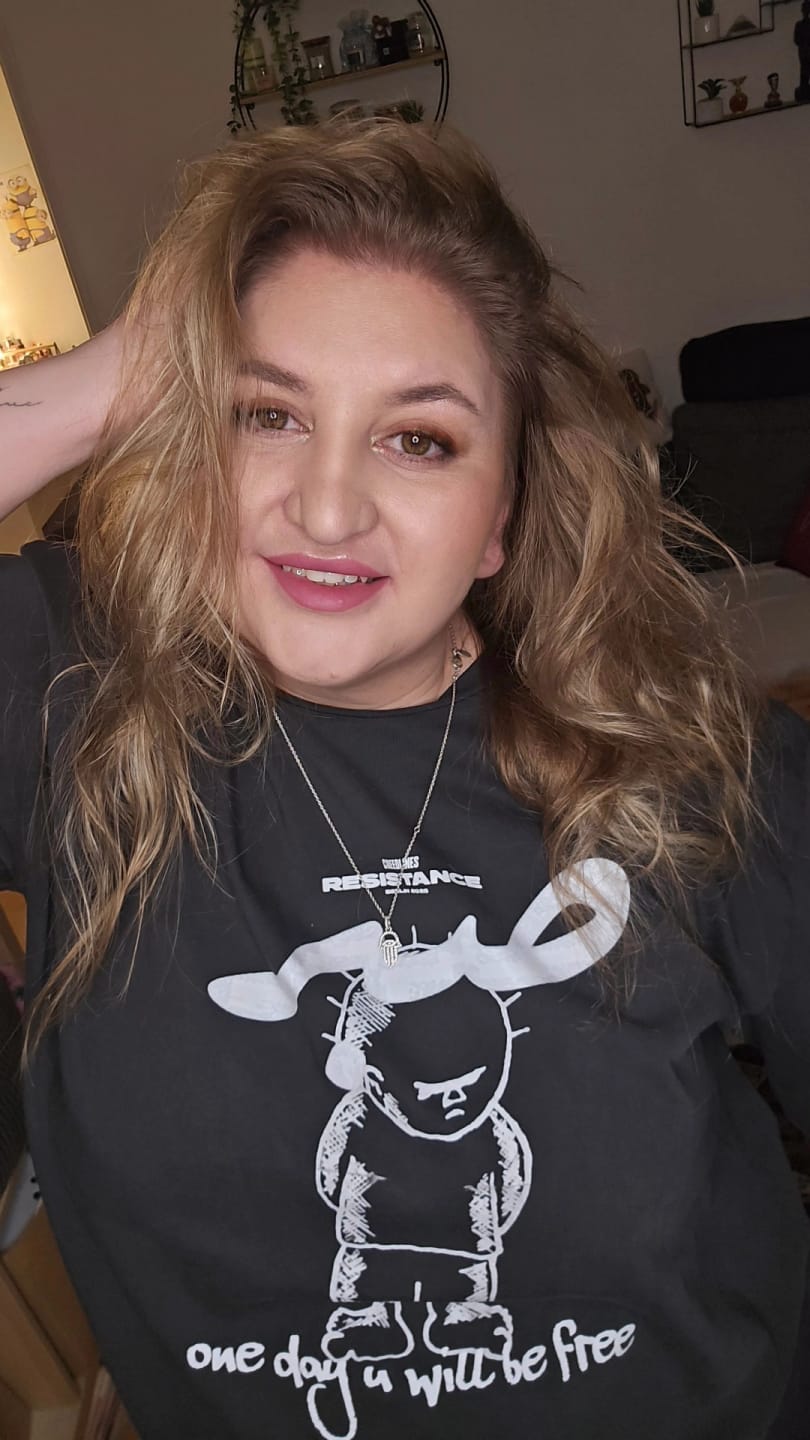 Customer photo review of 1DAY Oversized Shirt