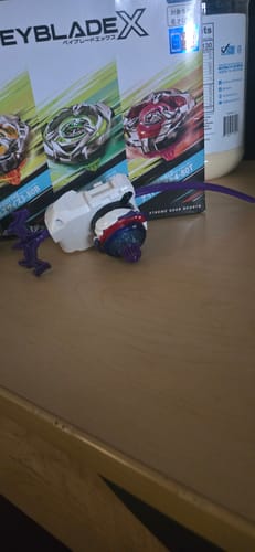 Customer photo review of Takara Tomy Beyblade X UX-17 MeteorDragoon 3-70J