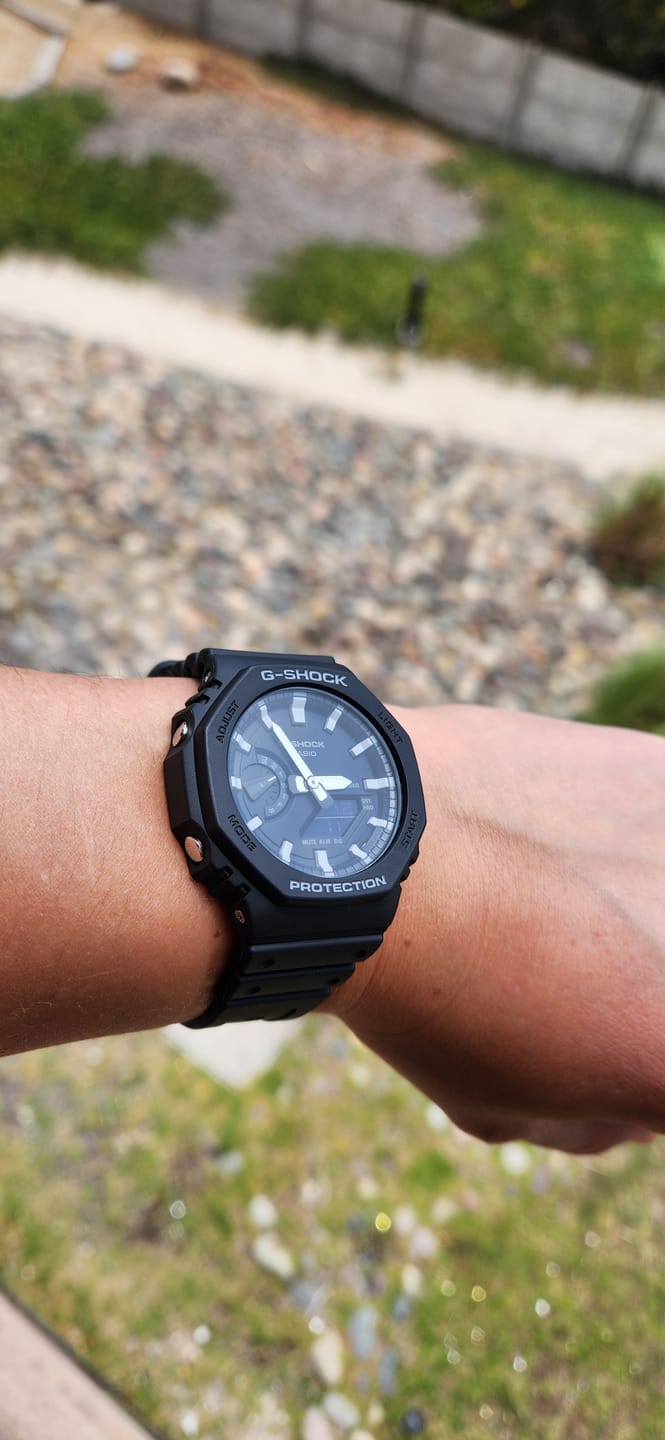 Customer photo review of Reloj Casio G-Shock Royal Oak "Casioak" GA-2100-1AJF Carbon Core Negro JDM