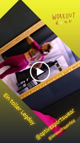 Customer video review of DAVOMI Open Back T-Shirt - Bordeaux Red (Limited Edition)