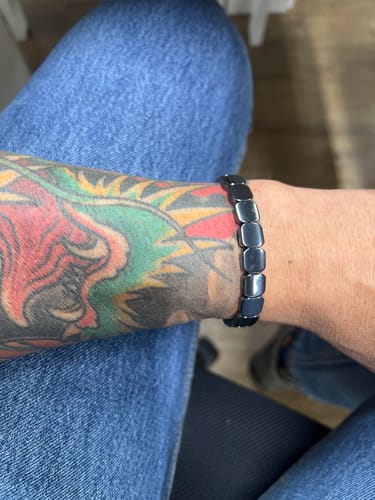 Customer photo review of Pulsera Hora Hematita