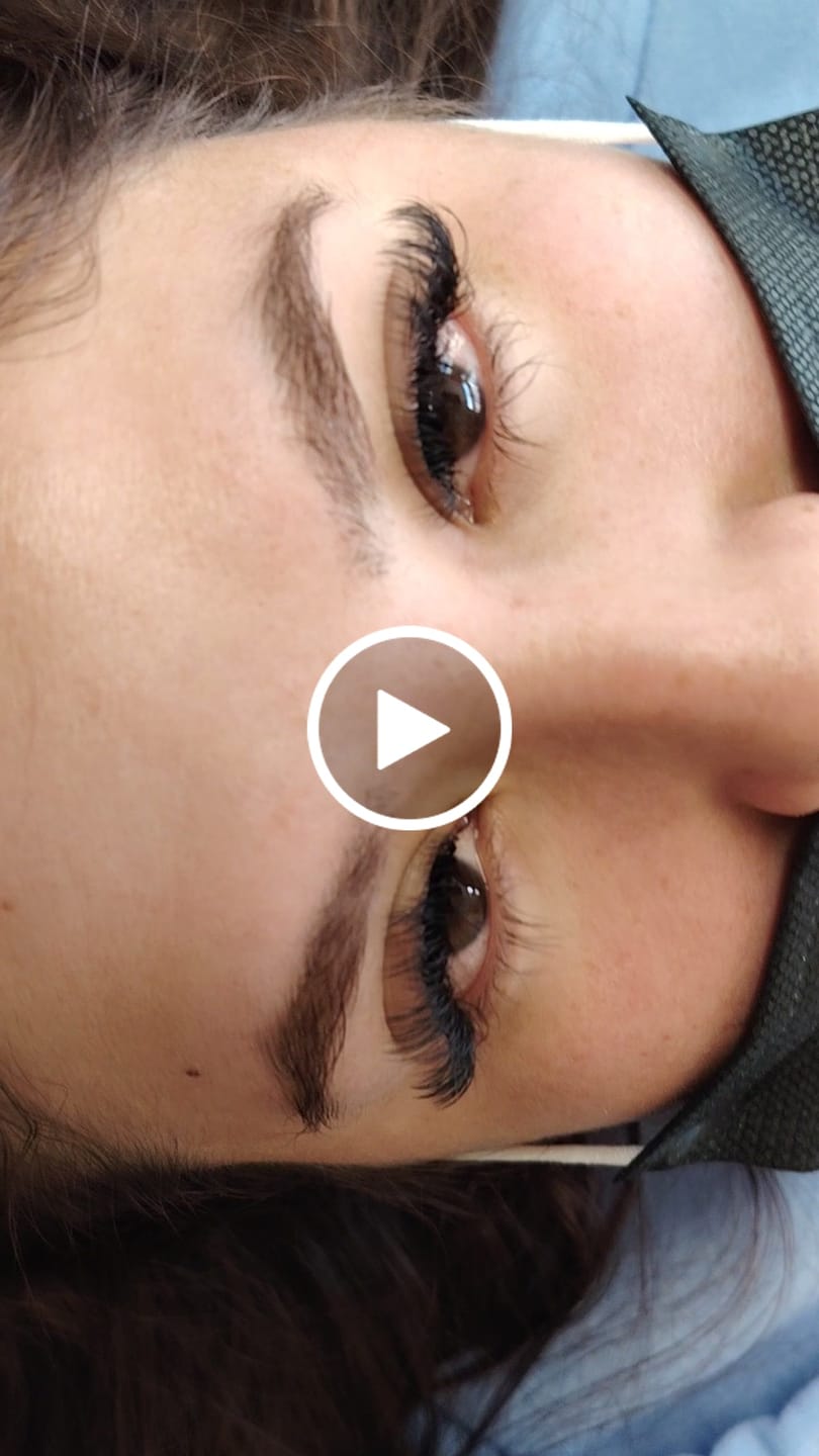 Customer video review of Mixed U Shape Tecnológicas (36 filas)