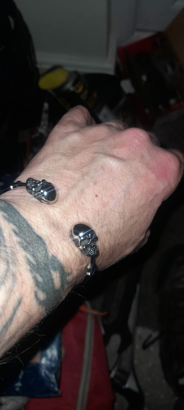 Customer photo review of SKULLED.