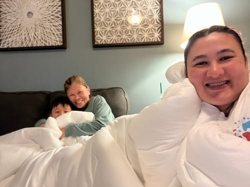 Customer photo review of MarshMellow Comforter
