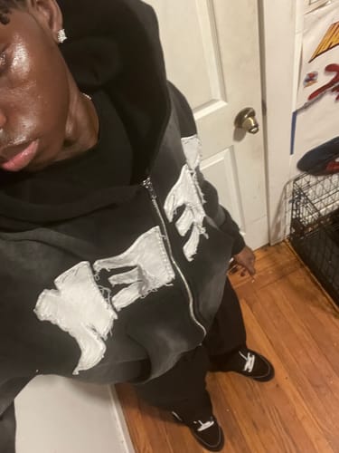 Customer photo review of SEEK ZIPUP