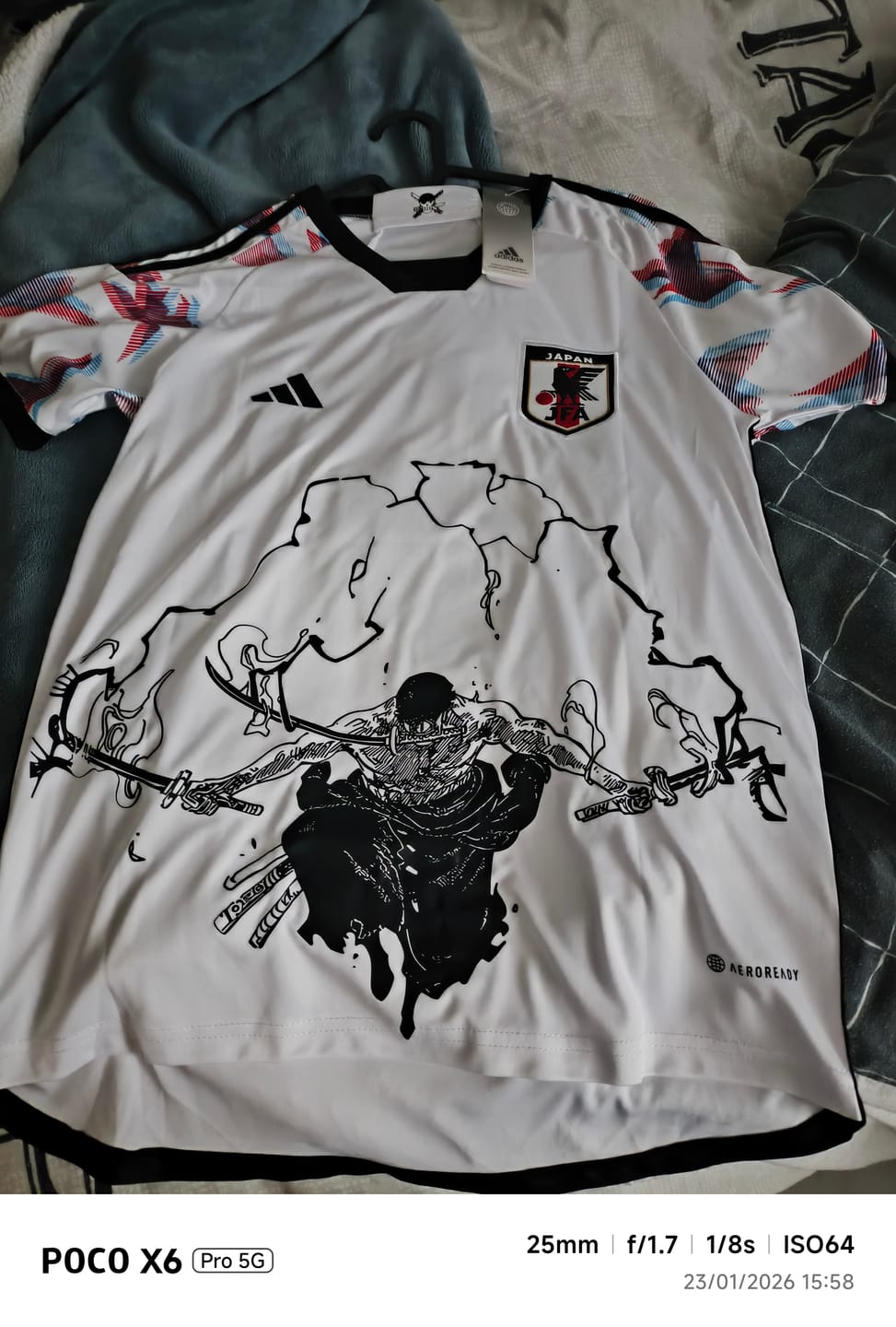 Customer photo review of MAILLOT JAPON 2022/23 - EXTERIEUR EDITION ZORO EN Ō SANTŌRYŪ
