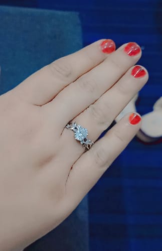 Customer photo review of OVAL'S MOTIF CHARM