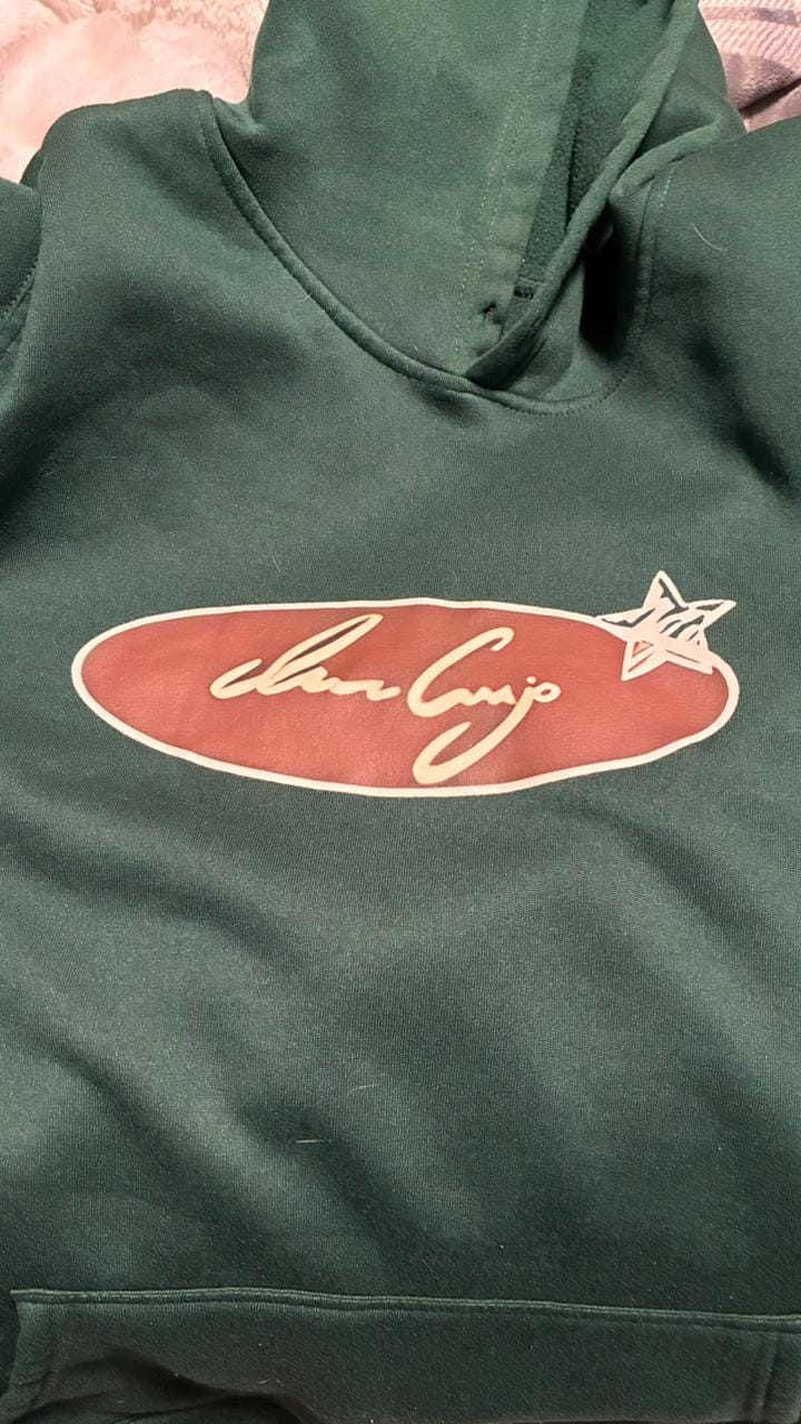 Customer photo review of Hoodie Ivan Cornejo Sale Para Ser Feliz