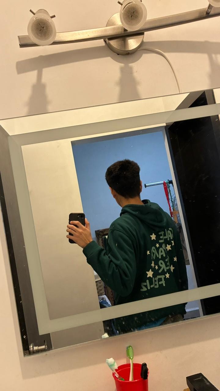 Customer photo review of Hoodie Ivan Cornejo Sale Para Ser Feliz